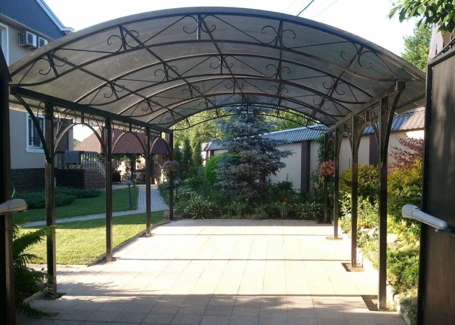 Навес для автомобиля